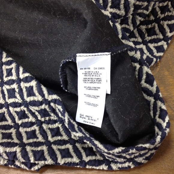 Karen Kane Blue-Cream Diamond Print Stretc… - Picture 6 of 6